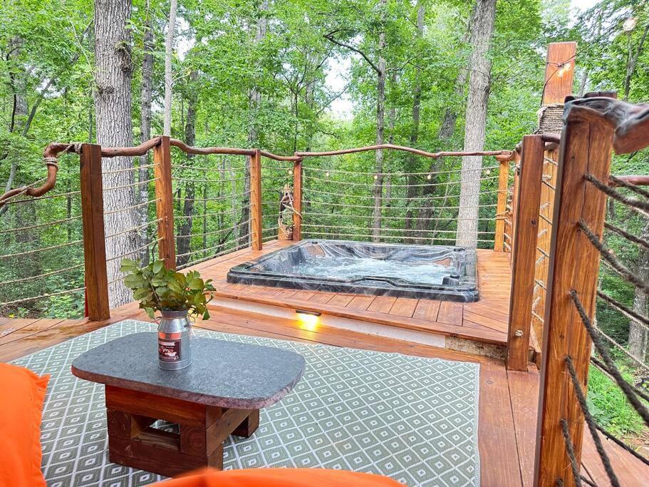 Secluded Rv With Private Hot Tub Apartment Rutherfordton ภายนอก รูปภาพ